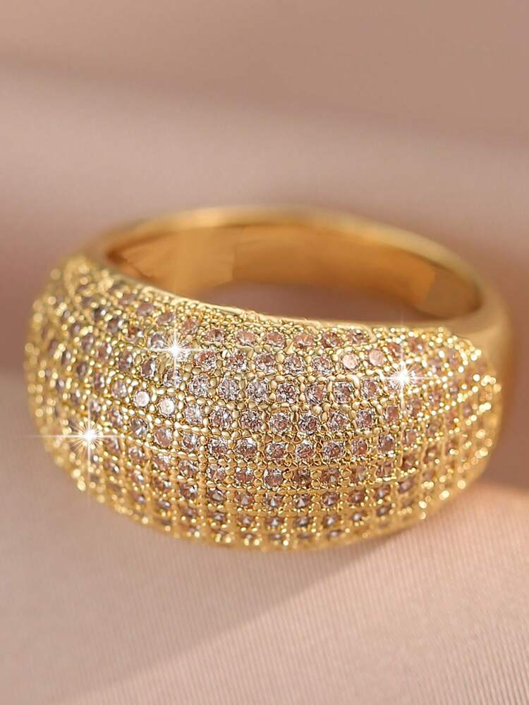 INS Style Luxury Big Oval Zirconia Ring for Women – Elegant Statement Jewelry for Engagements, Weddings, and Special Occasions, Perfect Sparkling Accessory to Pair with Formal Dresses and Evening Looks