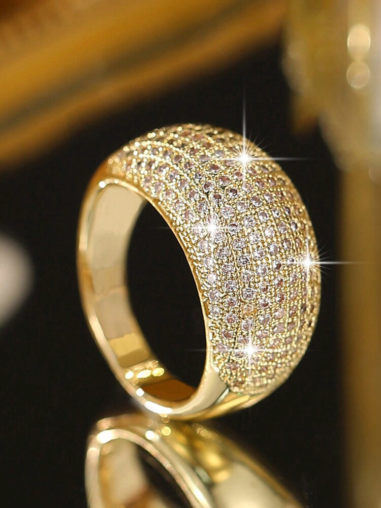 INS Style Luxury Big Oval Zirconia Ring for Women – Elegant Statement Jewelry for Engagements, Weddings, and Special Occasions, Perfect Sparkling Accessory to Pair with Formal Dresses and Evening Looks